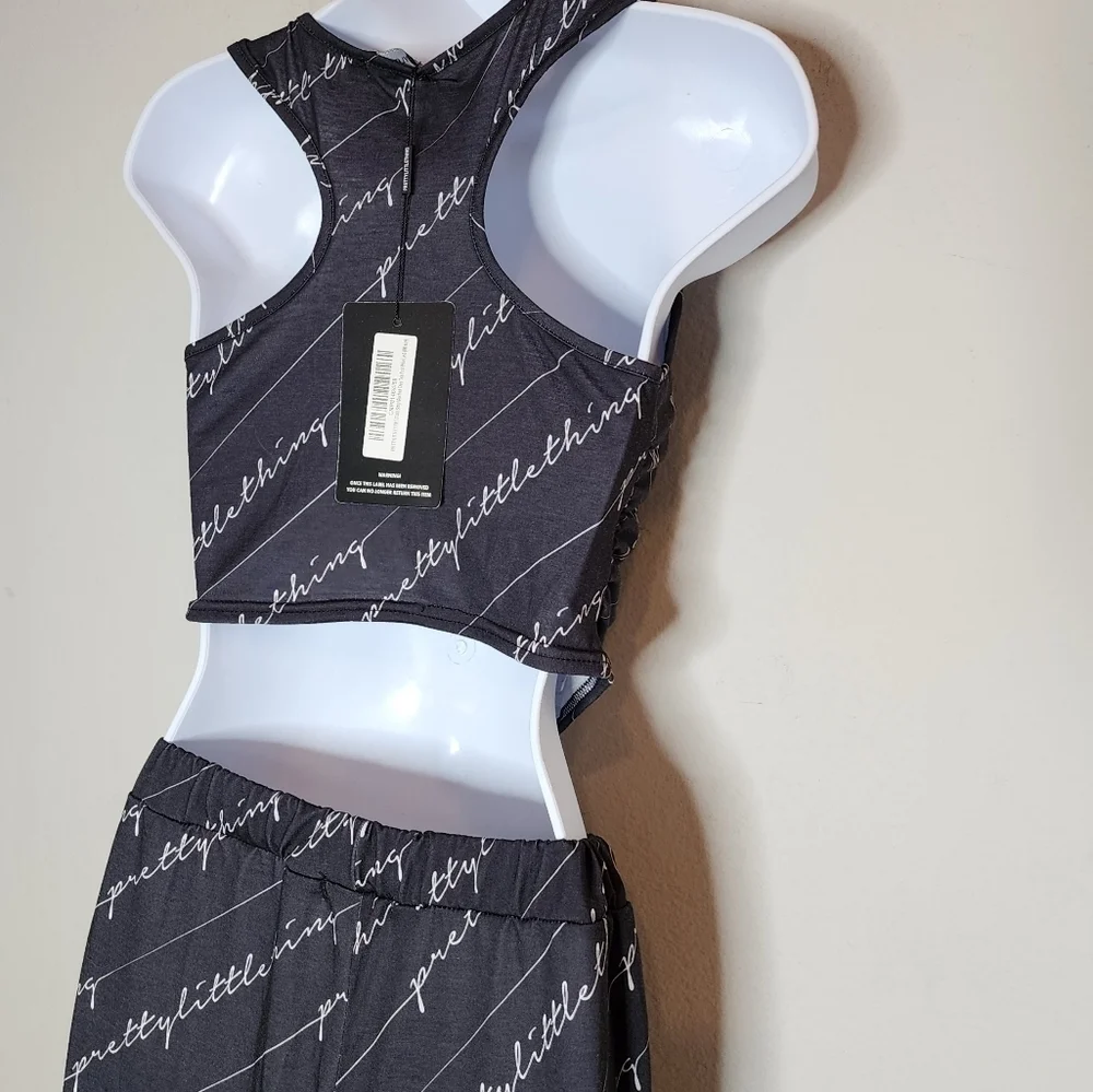 NWT PrettyLittleThing Lounge Set Grey Script Crop Top And Wide Leg Pants‎ 2 XS